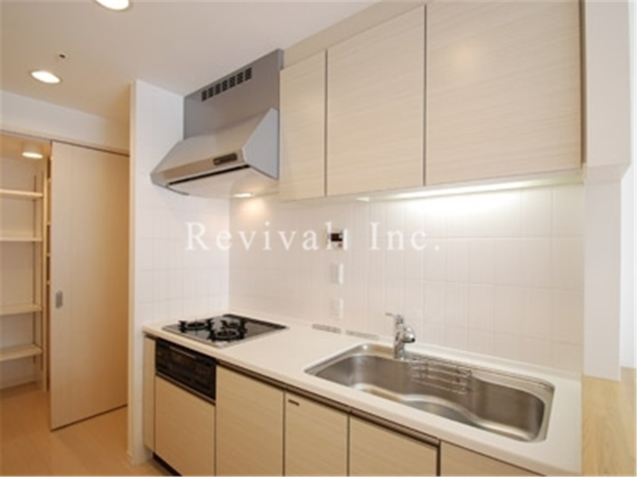 キッチン　広々3口コンロです　カウンター式でもあります