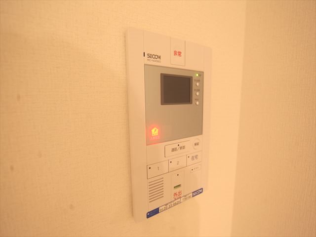 セキュリティ　TVモニター付インターホン完備