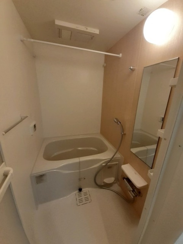 バス・シャワールーム　図面と現状に相違がある場合には現状を優先