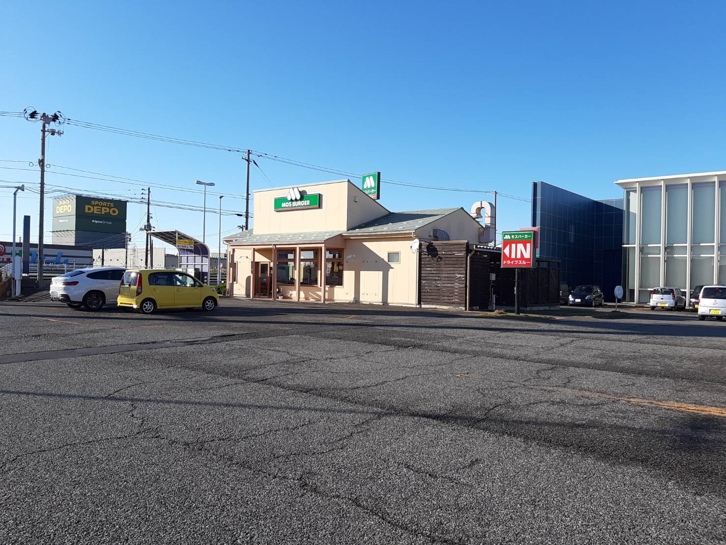 飲食店　モスバーガー新潟黒埼店（飲食店）まで1140m