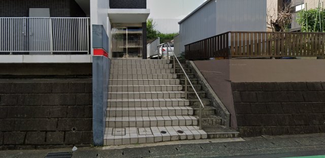 エントランス　管理の行き届いたエントランスです♪