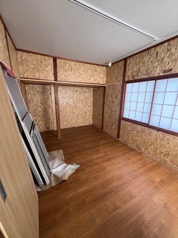 洗面設備　ホテルライクな鏡で、朝の気分もワンランクアップ。※改装中の写