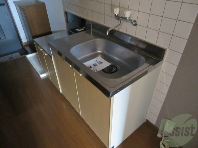 キッチン　こちらはキッチンです。料理するのが楽しみですね。