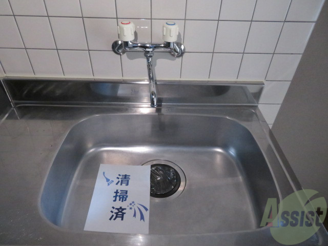 洗面設備　洗面台はこちら。朝の身支度はここでばっちり。