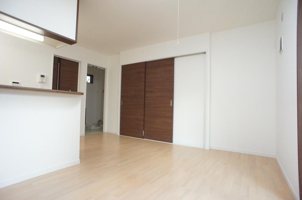 スーパー　ユーコープ小菅ケ谷店（スーパー）まで990m