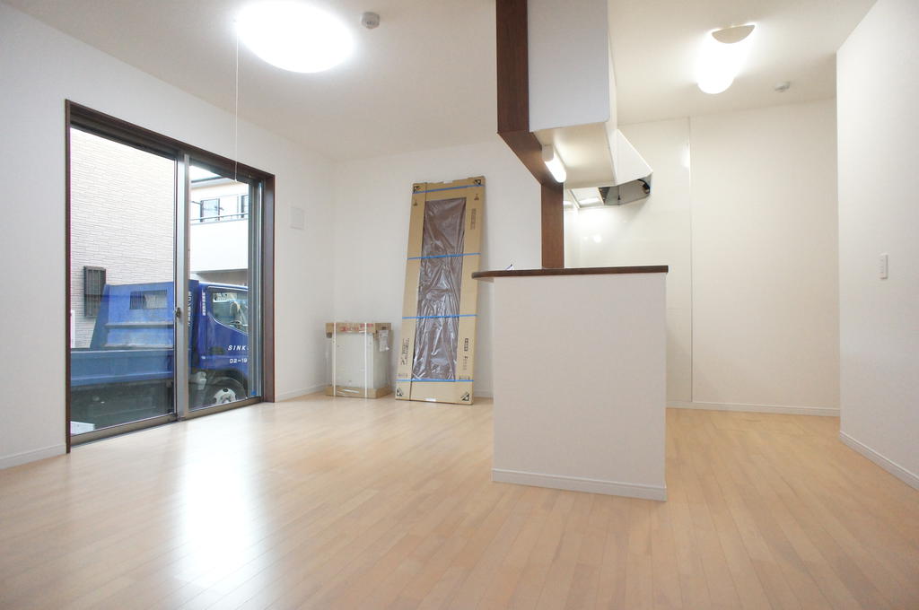 コンビニ　スリーエフ栄飯島店（コンビニ）まで440m