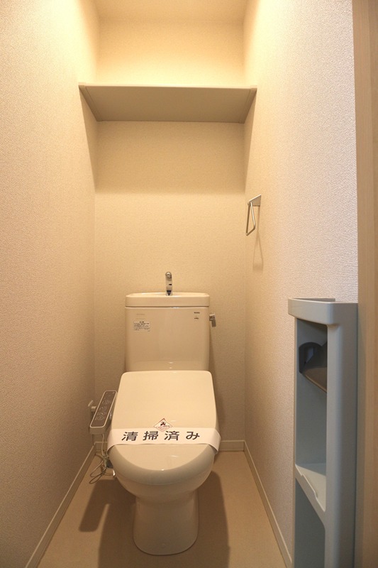 トイレ　温水洗浄便座完備！