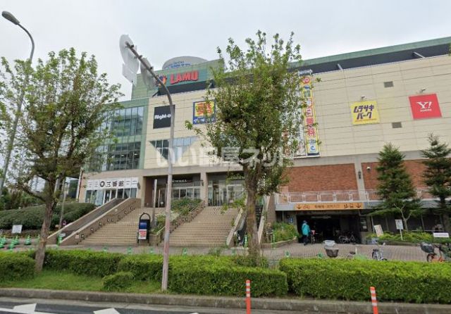 ショッピングセンター　岸和田カンカンベイサイドモール（ショッピングセンター）まで536m