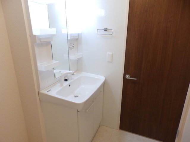 洗面設備　洗髪洗面化粧台