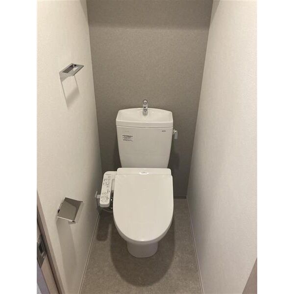 トイレ　※別部屋の参考写真です