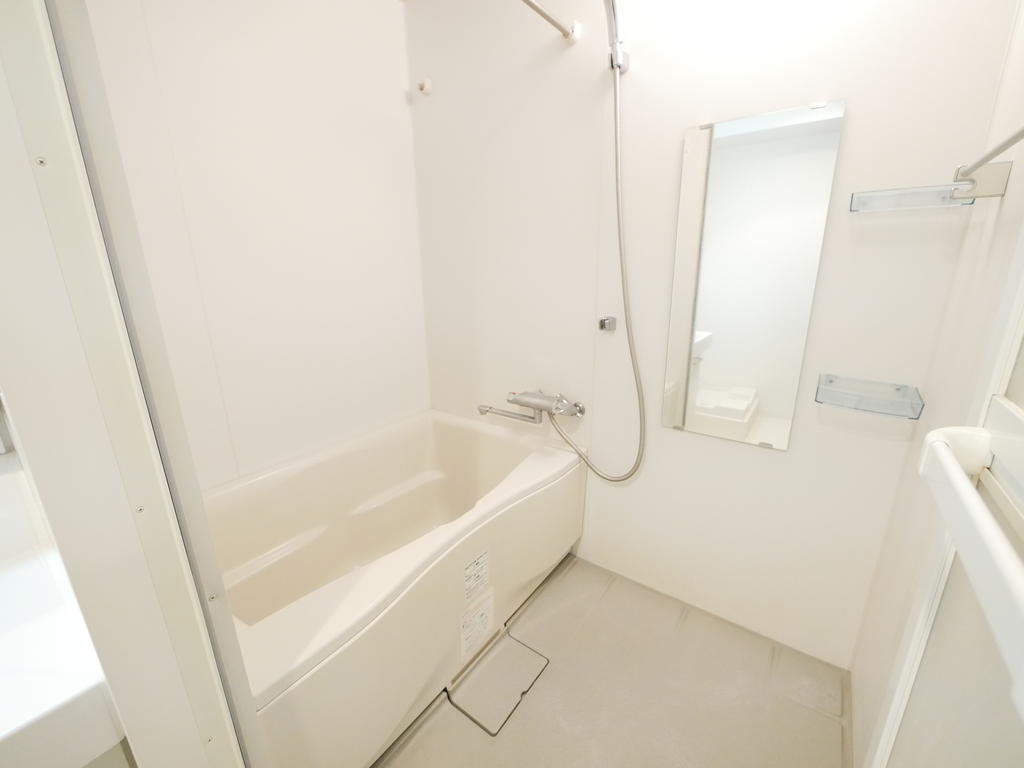 バス・シャワールーム　☆浴室乾燥機付き☆