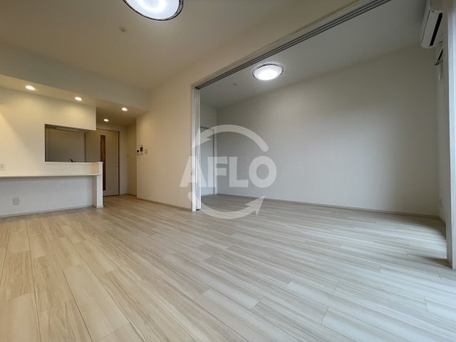 居室・リビング　プレジオ三国ASIAN　リビング