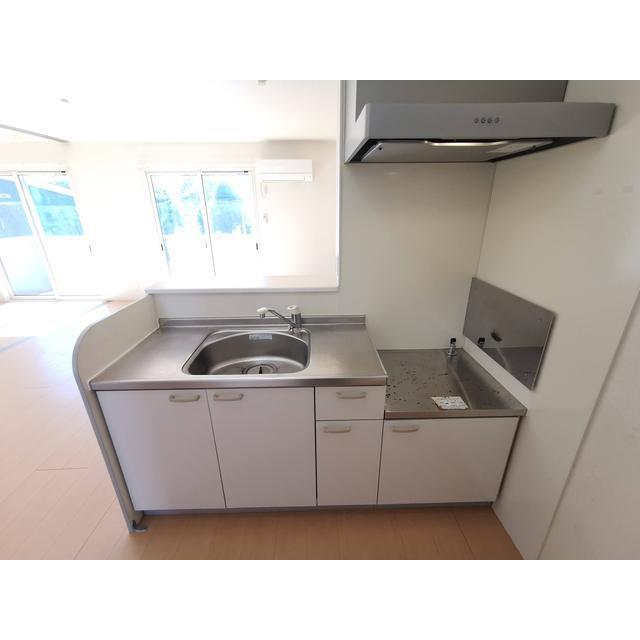 キッチン　２０２号室の写真となります。