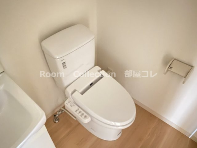 トイレ　※同物件他部屋写真 反転の場合有