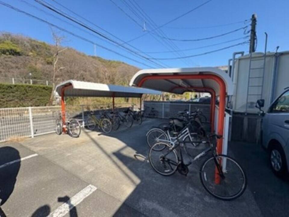 駐車場　駐輪場