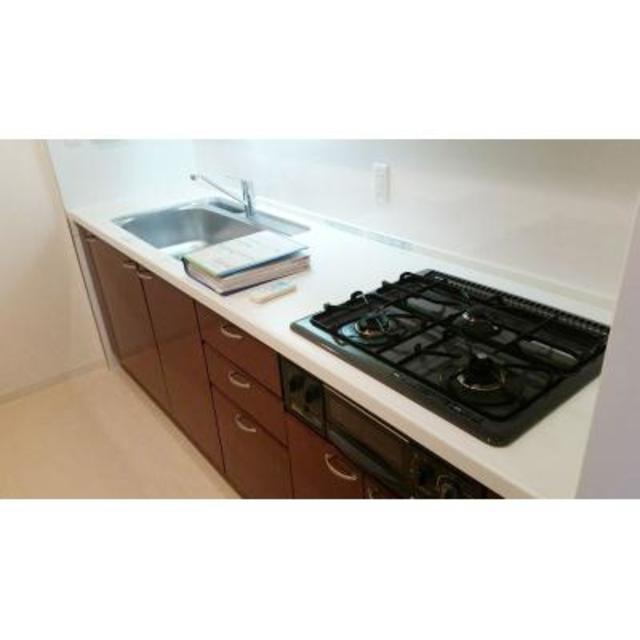 キッチン　※写真は同タイプ住戸です。