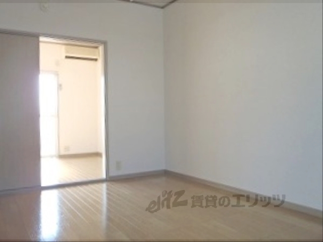 居室・リビング　居室