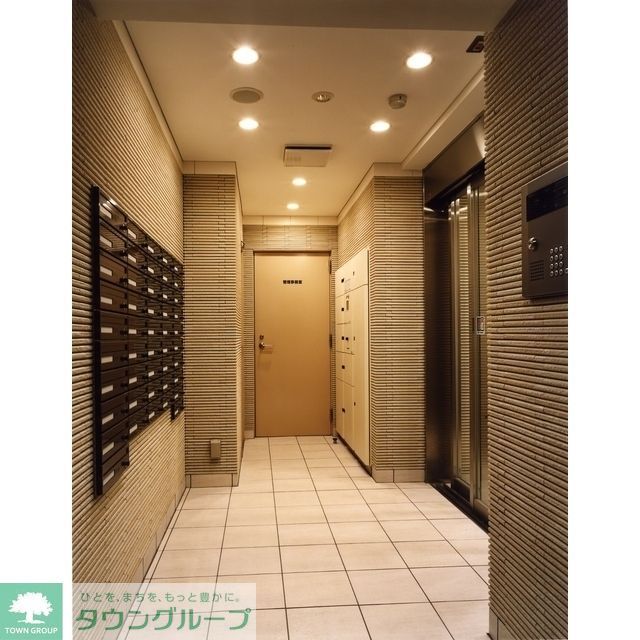 エントランス　メールボックス