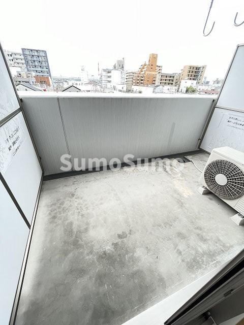 バルコニー　バルコニーがあります