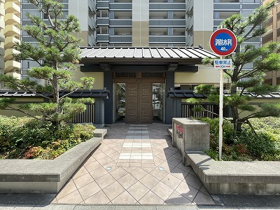 エントランス　ゆとりのあるエントランスです