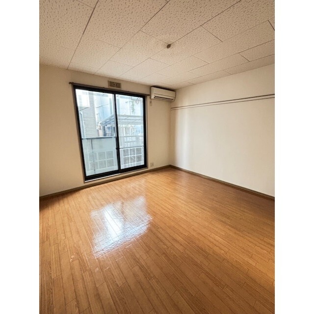 建物外観　洋室