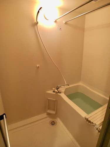 バス・シャワールーム　バス