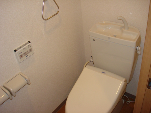 トイレ　シャワー付トイレ（イメージ）