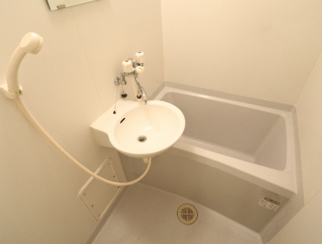 バス・シャワールーム　日々の暮らしに欠かせないお風呂です