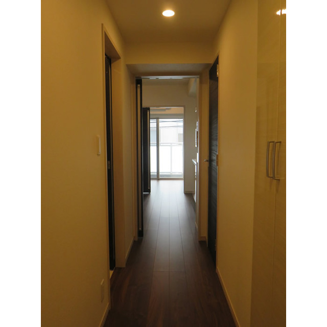 玄関　弊社は都内全域の物件をご紹介可能です！