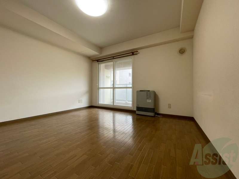 居室・リビング　広くてきれいなリビングです！快適に過ごせそうですね。