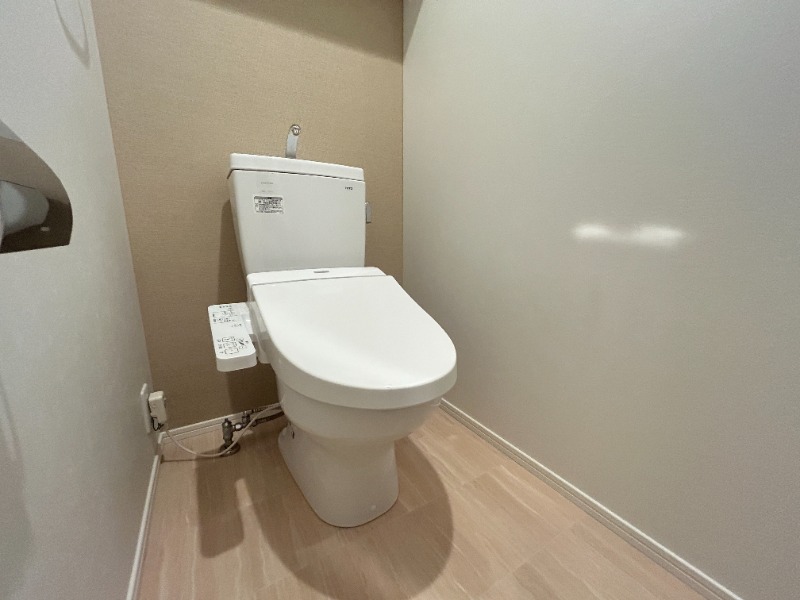 トイレ　別号室