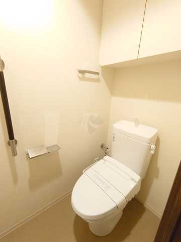 トイレ　レジディア千駄木