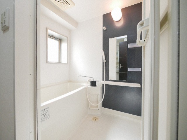 バス・シャワールーム　バス・シャワールーム