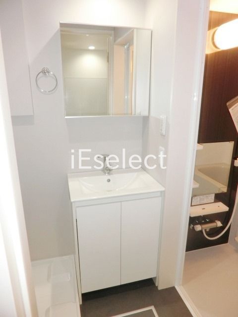 洗面設備　オシャレな洗面台！