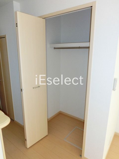 収納　クローゼット付きの洋室です。