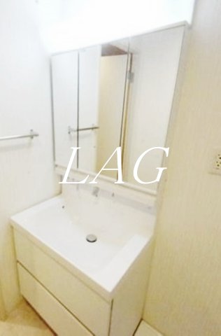 洗面設備　洗面台です。