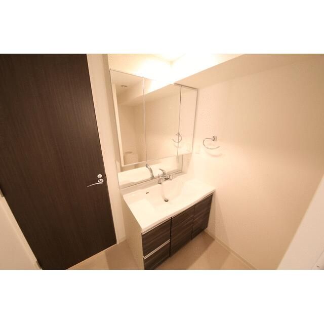 洗面設備　プレシス東神田