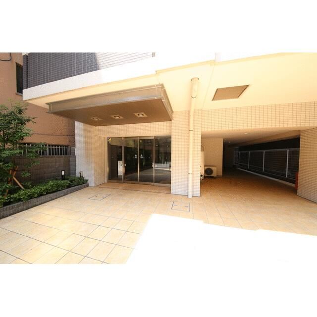 エントランス　プレシス東神田