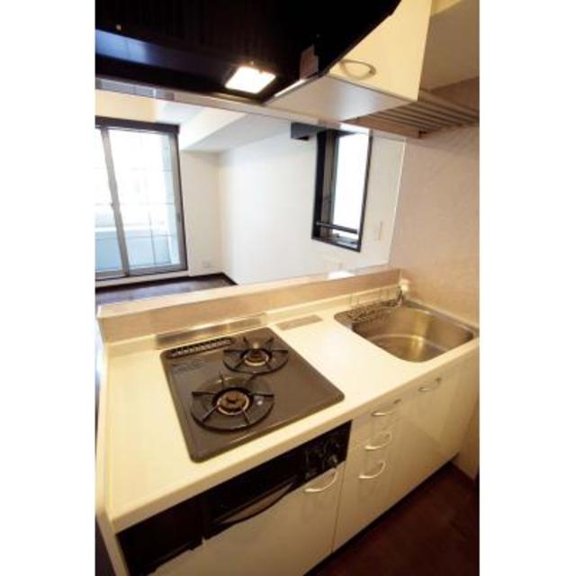 キッチン　※写真は同タイプ住戸です。