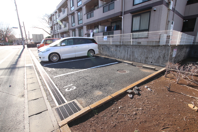駐車場　敷地内駐車場※空き要確認