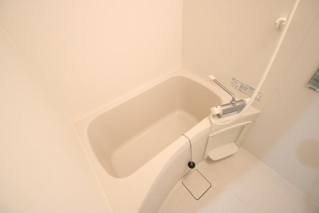 バス・シャワールーム　※別室の参考写真の為、現況優先です。