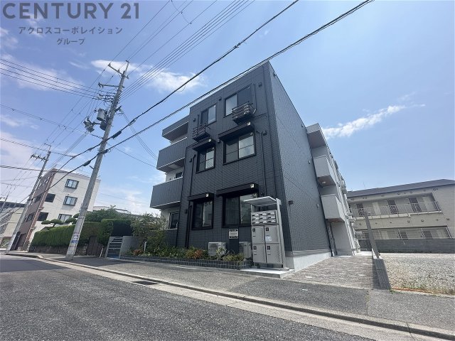 建物外観　オートロック完備で安心のセキュリティ♪