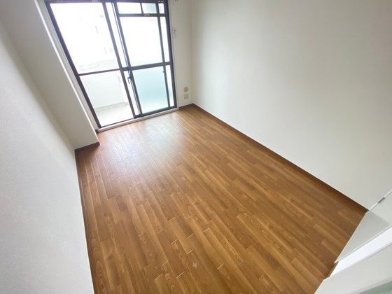 居室・リビング　※別部屋の写真です