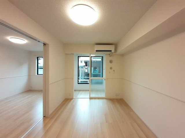 居室・リビング　ゆったりとした居間です