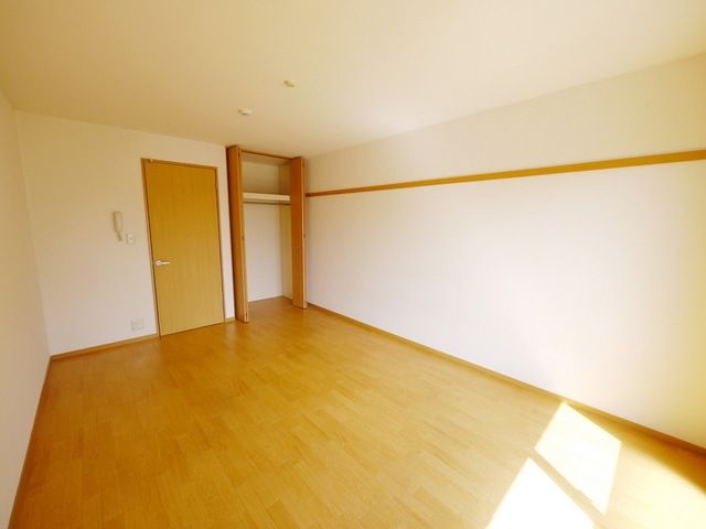 居室・リビング　★居室広々です★