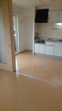 居室・リビング　室内