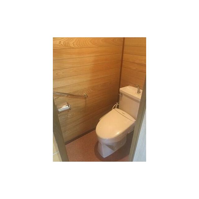 トイレ　清潔感のあるトイレです