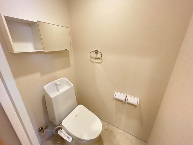 トイレ　温水洗浄便座付きのトイレ♪