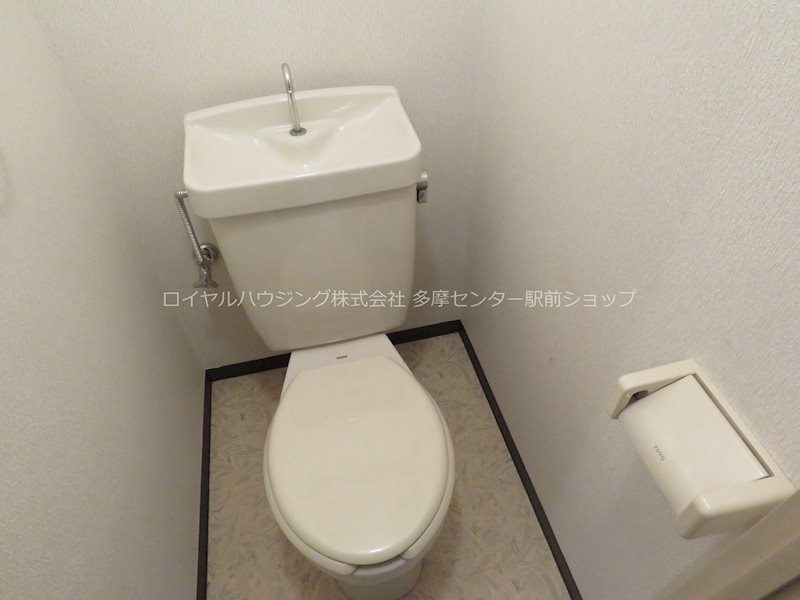 トイレ　人気のバストイレ別々です♪