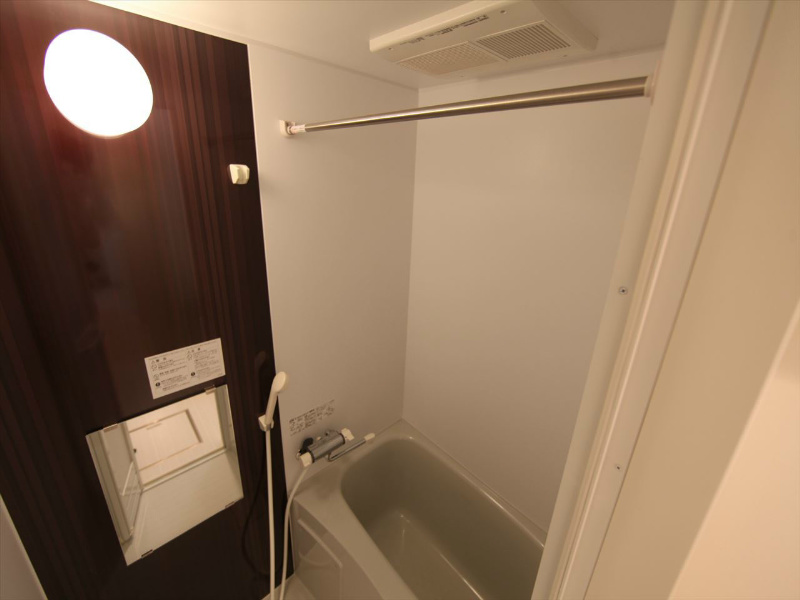 バス・シャワールーム　浴室暖房乾燥機付　24時間換気機能付バスルーム